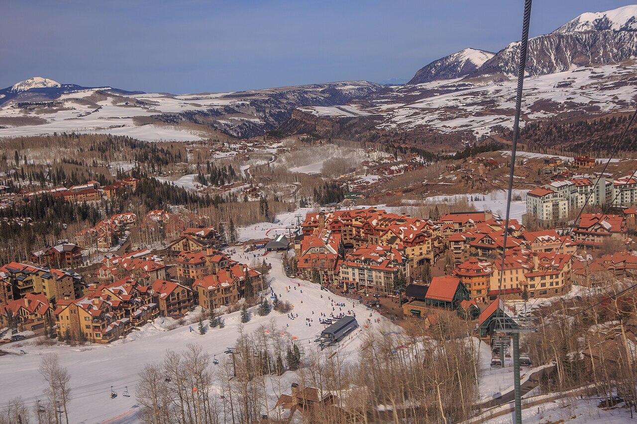 Telluride — winter resort panorama. Photo: Murray Foubister. Archive image; resized.