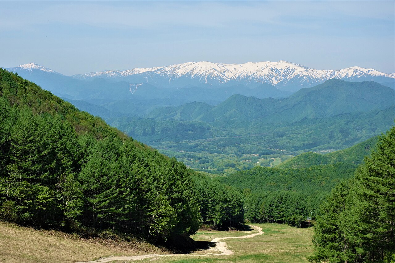 Aizu Kogen Takatsue Ski Resort — summer view from the ski area towards the mountains. Photo: Koda6029. Archive image; resized.