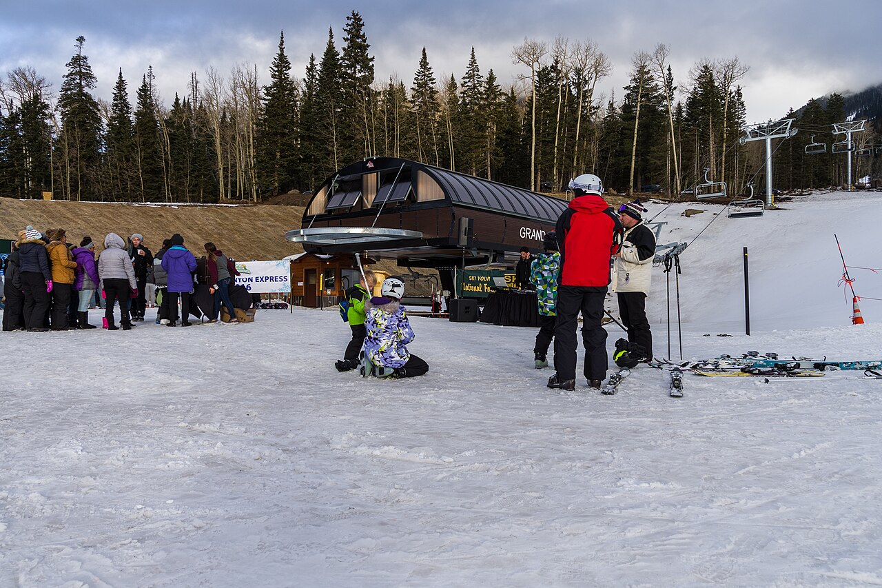 Arizona Snowbowl — Grand Canyon Express lift. Photo: Coconino National Forest. Archive image; resized.