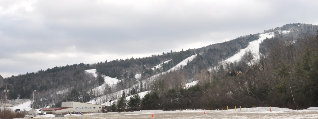 Crotched Mountain — winter slopes. Photo: User:Magicpiano. Archive image; resized.