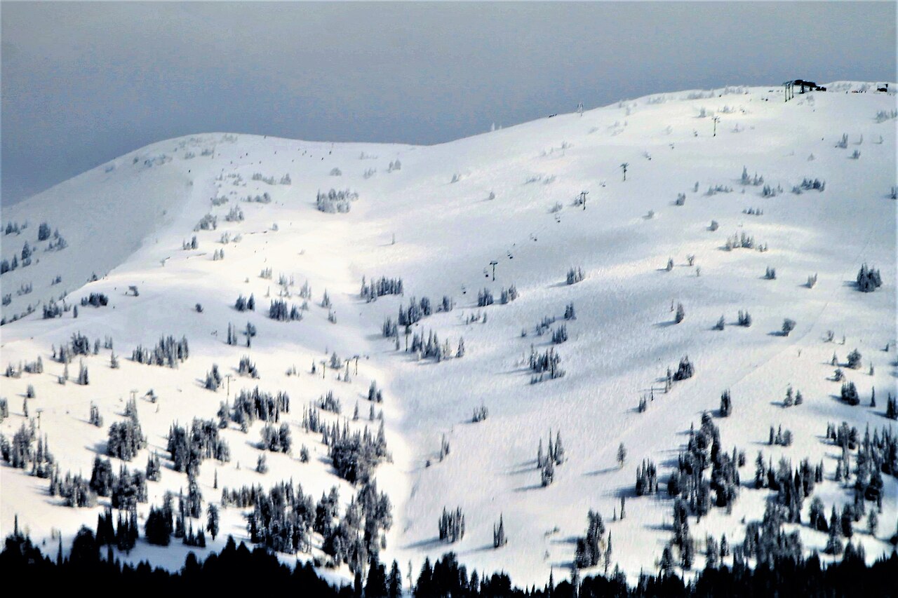 Grand Targhee — snowy ski terrain. Photo: Richardmouser. Archive image; resized.